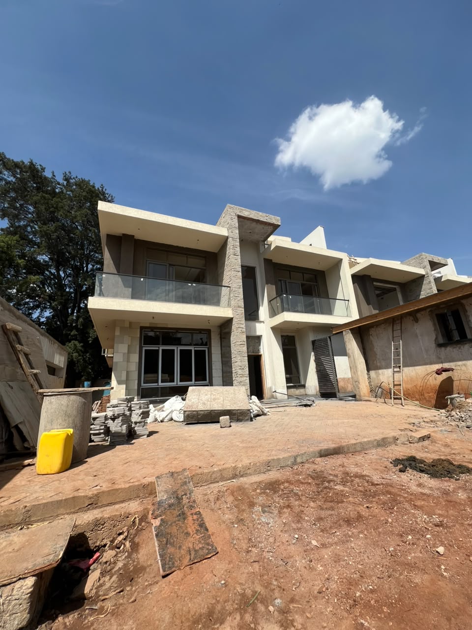 4 and 5 Bedroom plus SQ villas for sale in lavington